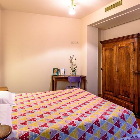 La Locanda Del Povero Diavolo Torriana Bagian luar foto
