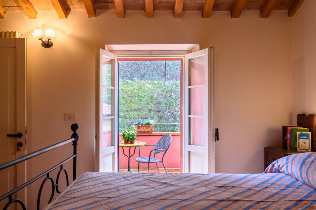 La Locanda Del Povero Diavolo Torriana Bagian luar foto