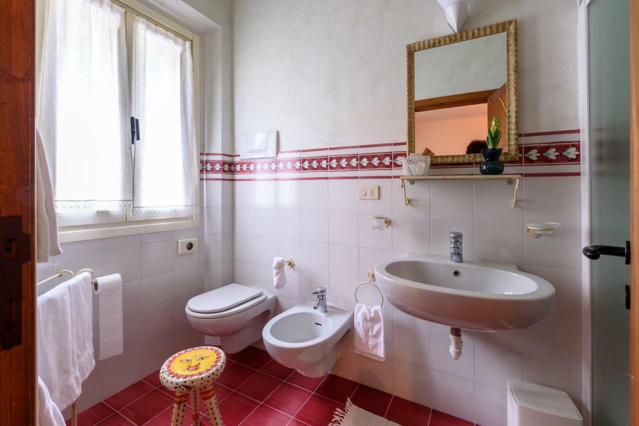 La Locanda Del Povero Diavolo Torriana Bagian luar foto