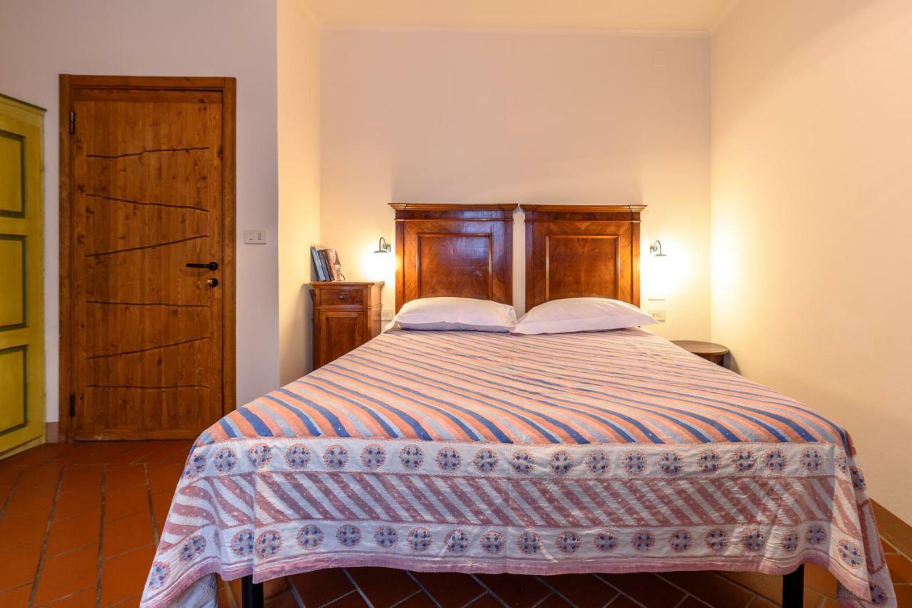 La Locanda Del Povero Diavolo Bed & Breakfast Torriana Bagian luar foto